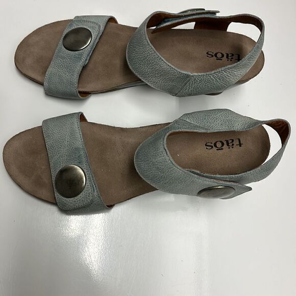 Taos Women’s Blue Textured Leather Velcro Two Strap Ankle Strap Wedge- 42 (10) - Picture 2 of 16